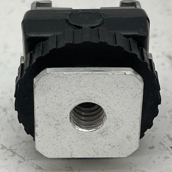 Professional Multi-Purpose Hot Shoe Tripod Screw Adapter Mount Thread - Picture 6 of 7